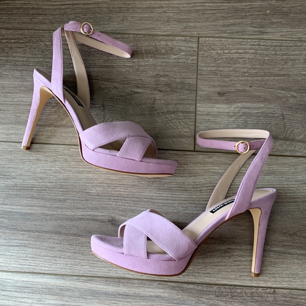 New in Box Nine West Lavender Suede Quisha Sandals